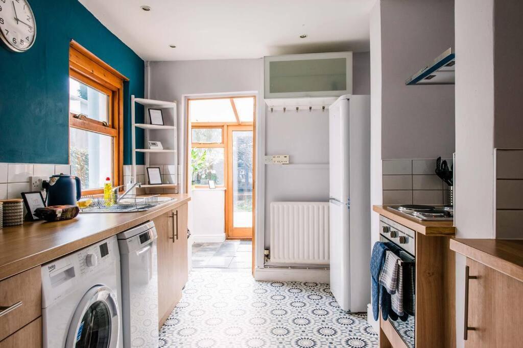 Gorgeous Victorian House Sleeps 6 In Cardiff Exterior foto
